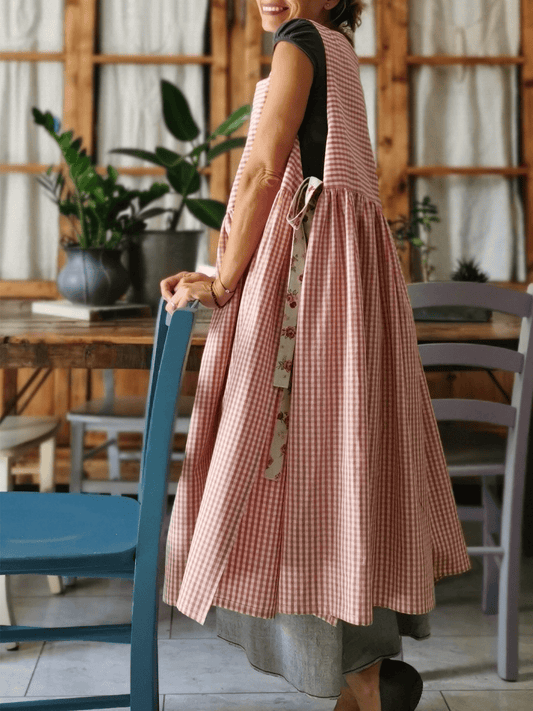 Vintage Pink & White Plaid Long Apron & Dress (2-in-1) with Floral Pockets