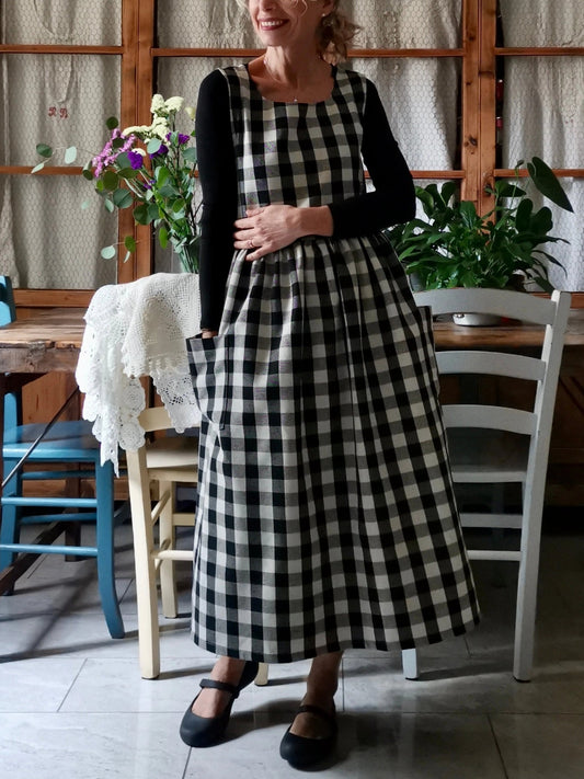 Vintage Black & White Gingham Long Apron & Dress (2-in-1)