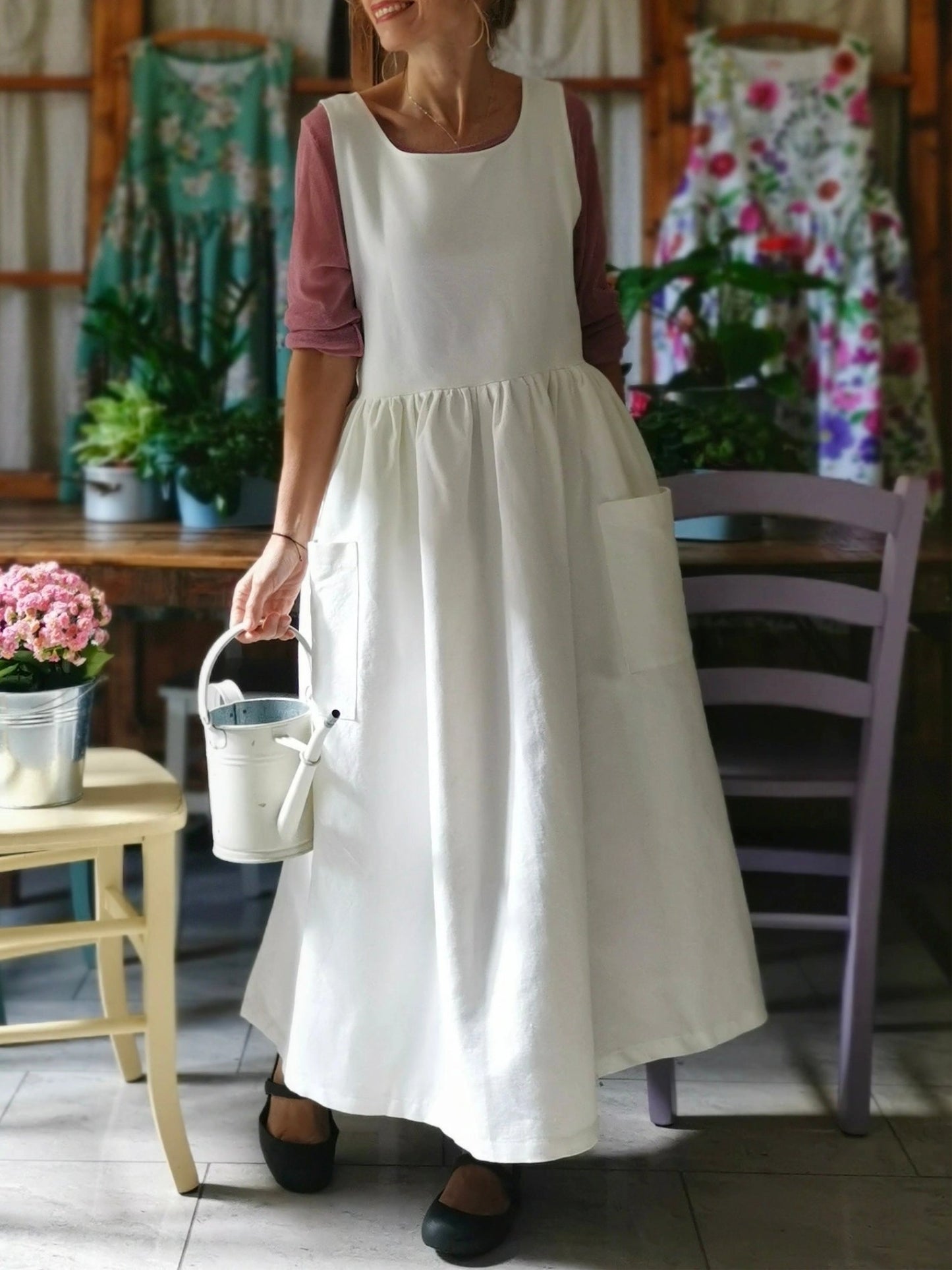 Vintage Off-White Solid Long Apron & Dress (2-in-1)