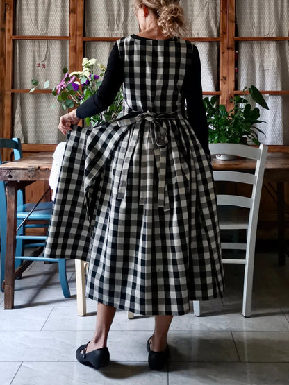 Vintage Black & White Gingham Long Apron & Dress (2-in-1)