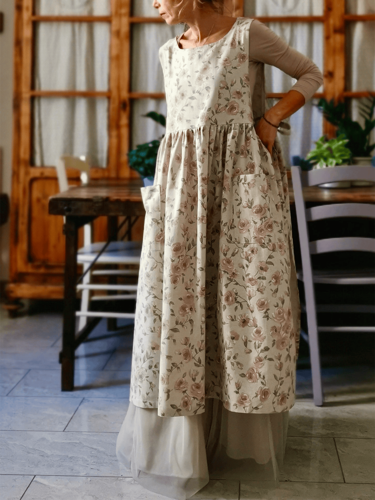 Vintage Light Beige Base Pale Pink Rose Print Long Apron & Dress (2-in-1)