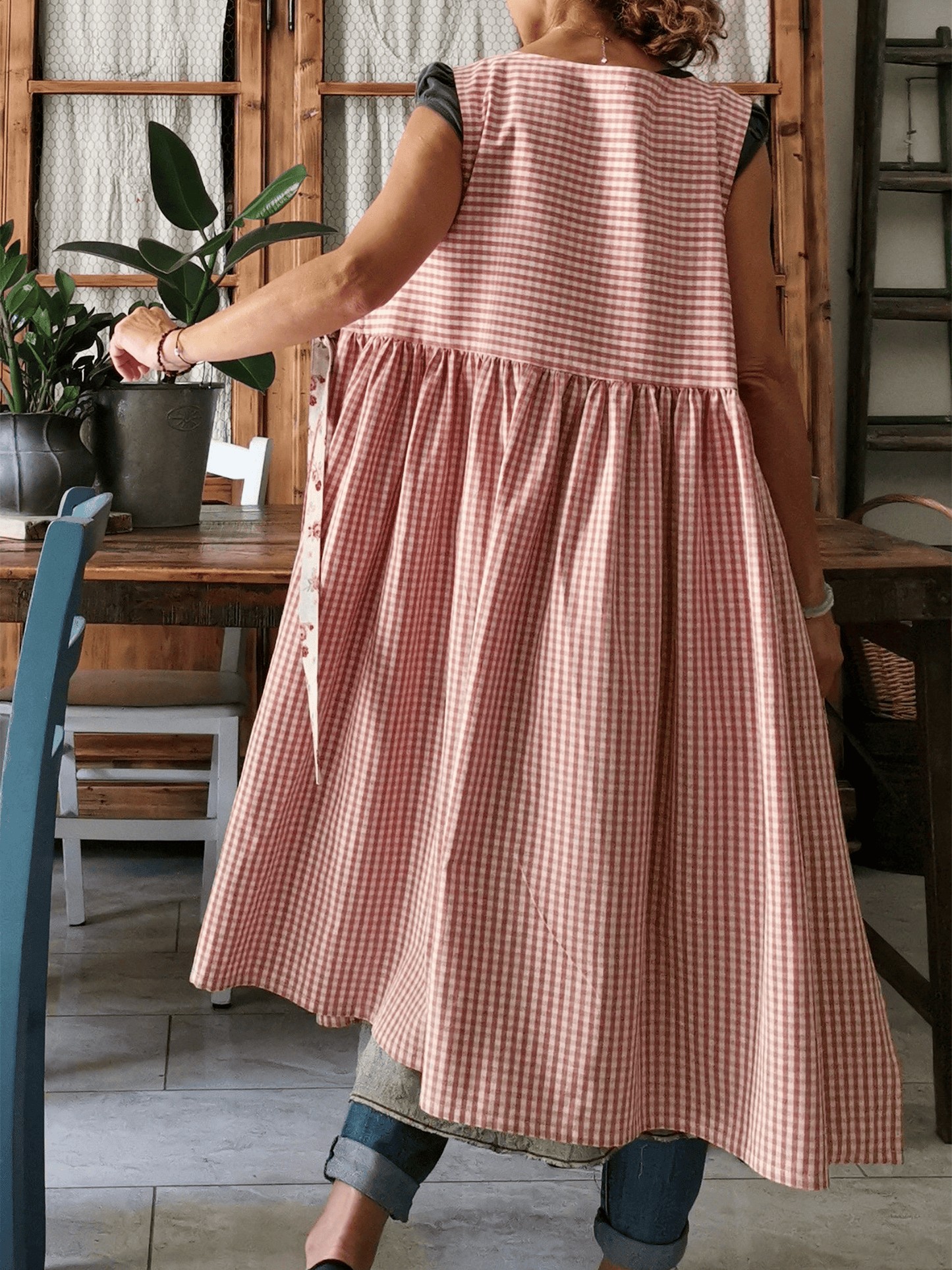 Vintage Pink & White Plaid Long Apron & Dress (2-in-1) with Floral Pockets